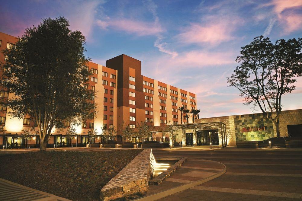 Los Angeles Marriott Burbank Airport Ngoại thất bức ảnh
