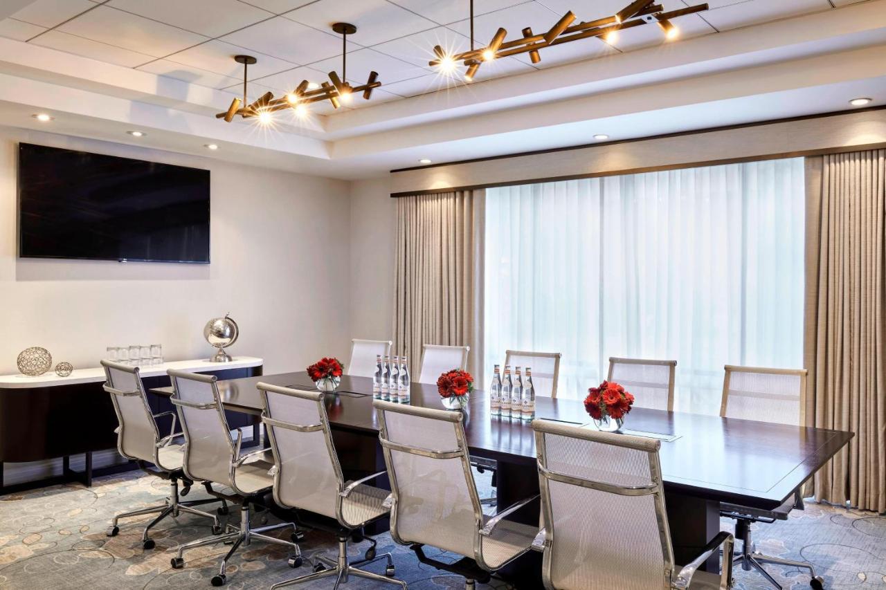Los Angeles Marriott Burbank Airport Ngoại thất bức ảnh