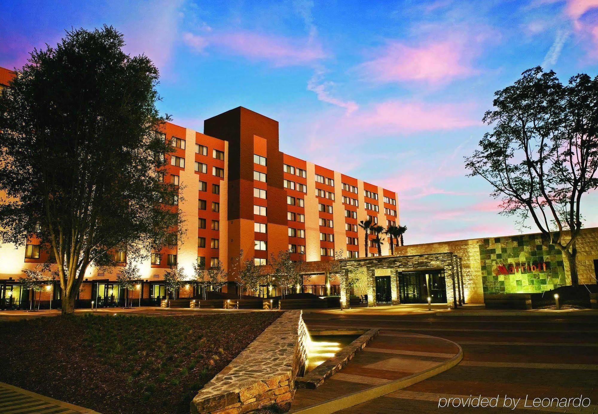 Los Angeles Marriott Burbank Airport Ngoại thất bức ảnh